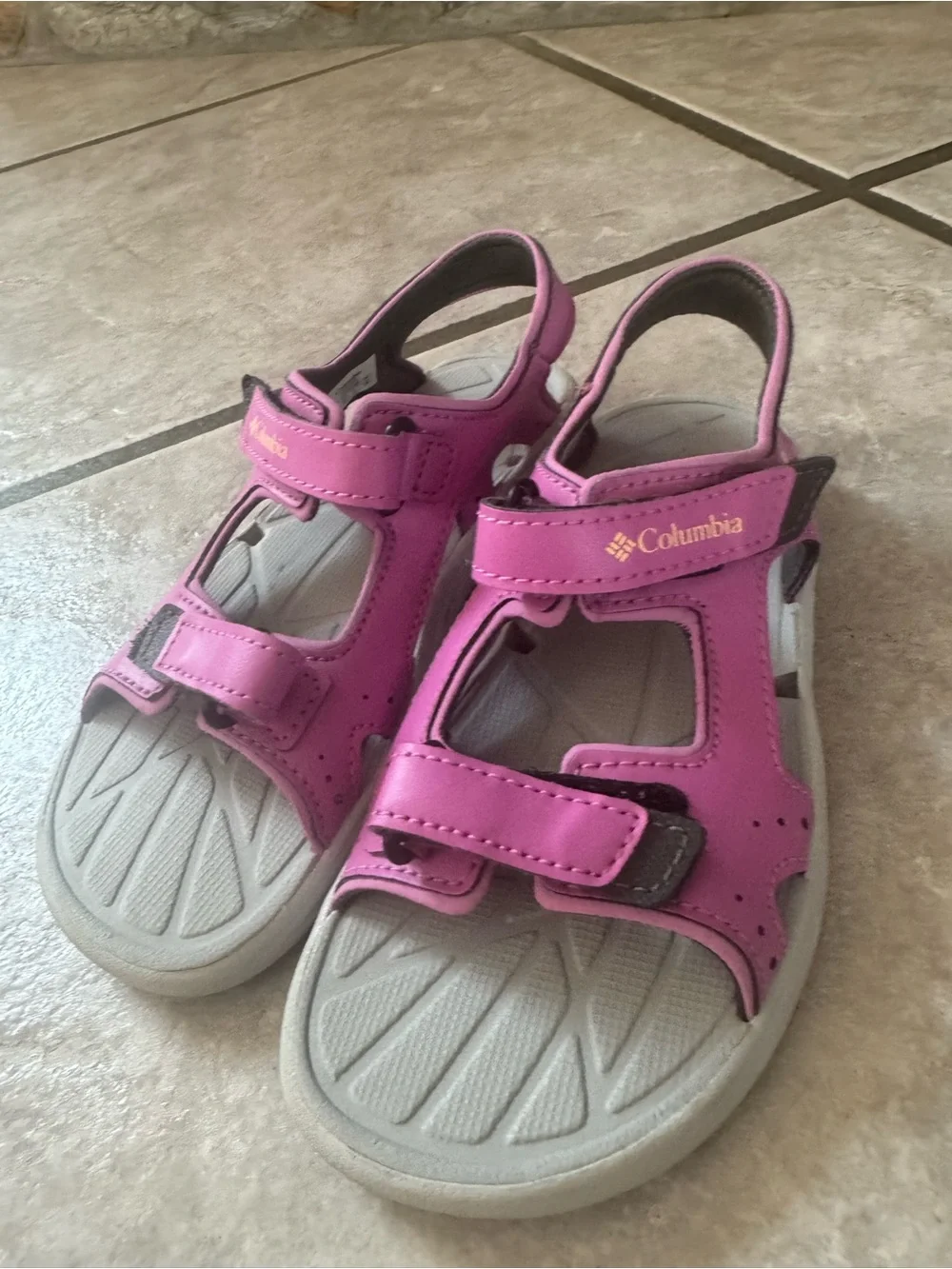 Columbia Kids Pink Adjustable Hook-and-Loop Sandals